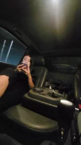 真实调教大学妹子开豪车带妹子逛街吃饭吃完玩车震