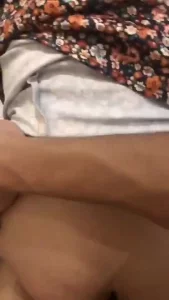 无套打桩骚逼女大